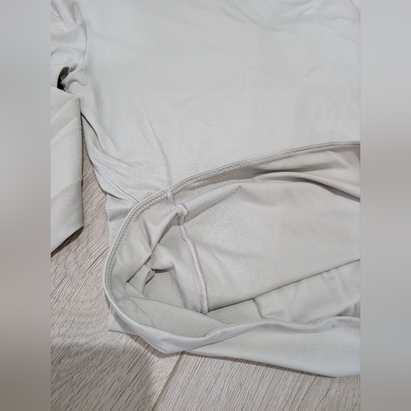 Lululemon Wundermost Ultra-Soft Nulu Crewneck Long-Sleeve Shirt Bone - Picture 6 of 9